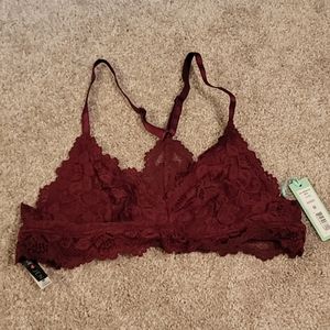 Burgendy Brallette
